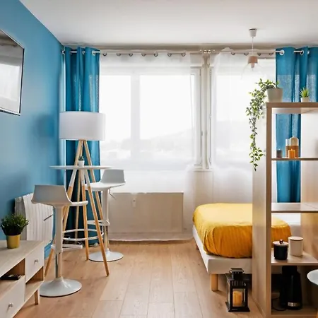 Color & Cosy شقة