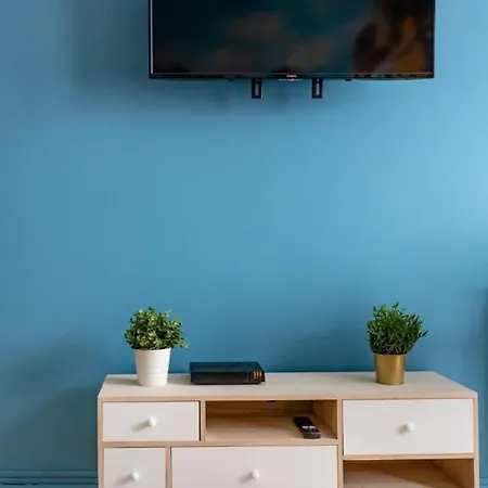 Color & Cosy شقة *