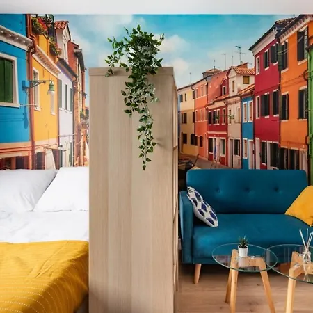 Color & Cosy